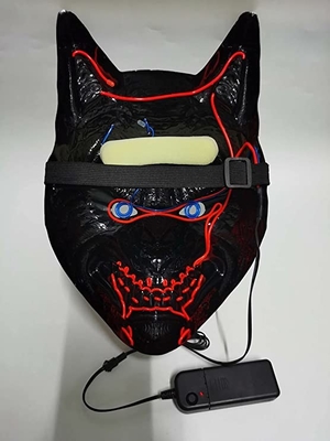 늑대 동물 무서운 핼로윈은 다크 속에서 벌겋게 타 남성들 여성을 위한 면 마스크를 이끌었습니다